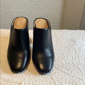 Elegant Black Leather Mules